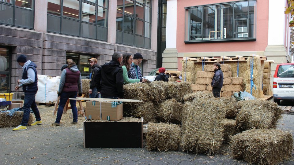 Zusammentragung Materialien für Gebaeude