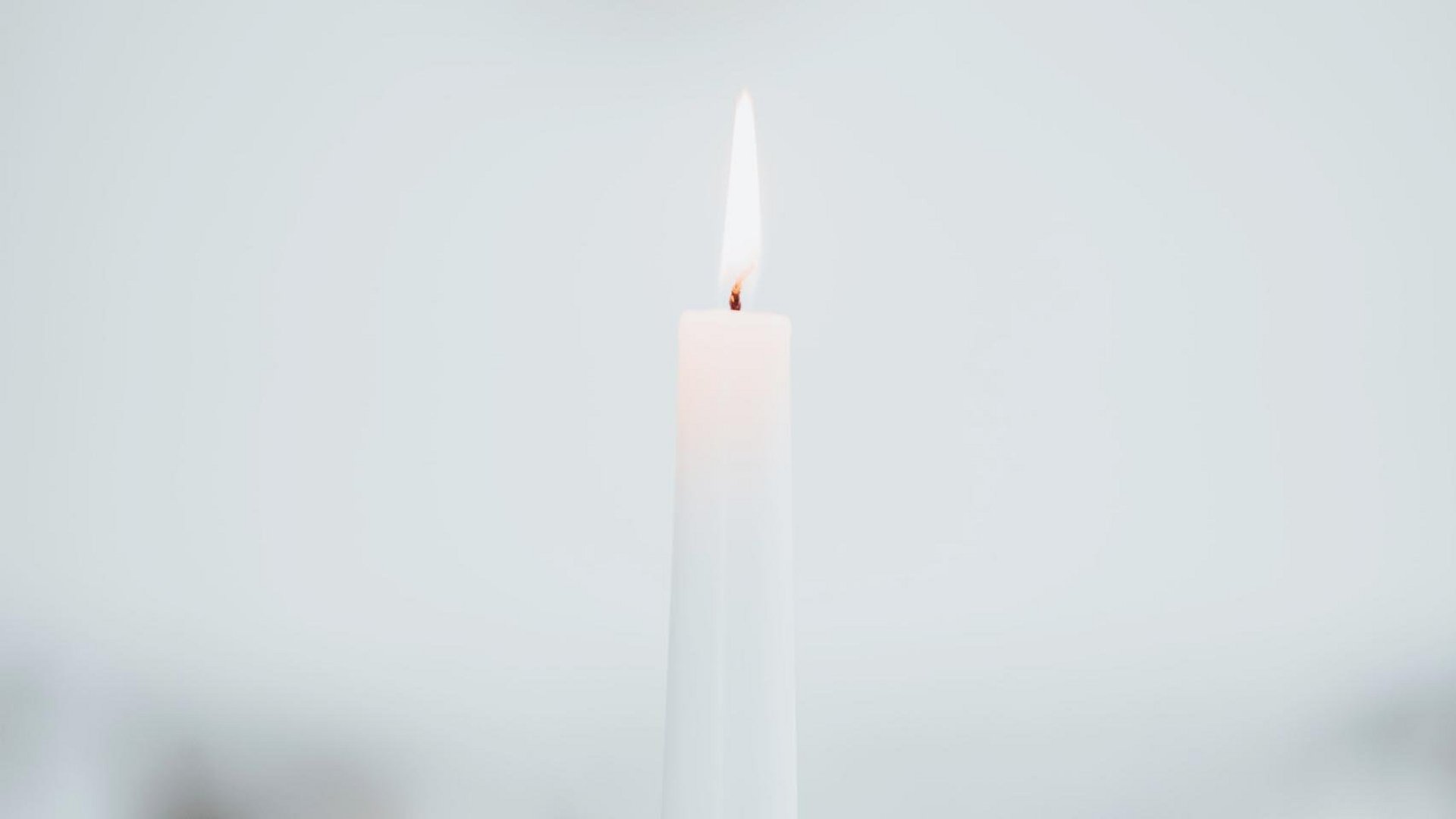 Abbildung einer brennenden Kerze