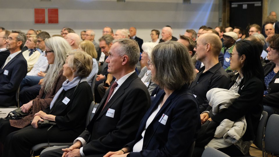 Personen auf dem Fest