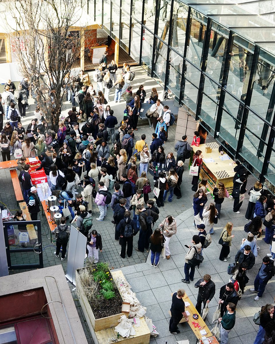 Brezeln vom Block 4 und Asta und Stupa