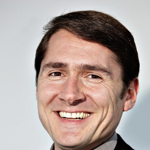 Dr. Stefan Hellfeld