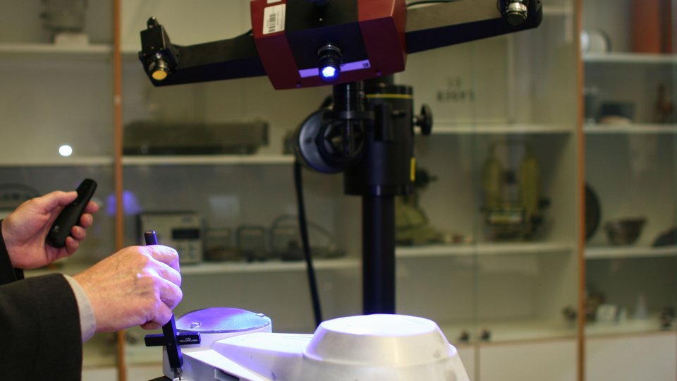 Industrielle Messtechnik mit Streifenlicht-Projektions-System Atos