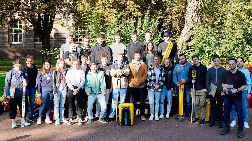 VB Semesterstart WISE 2023 Vermessung und Geoinformatik