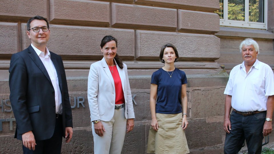 Das Rektorat der HFT Stuttgart. v.l.n.r: Prof. Dr. Lutz Gaspers, Prof. Dr. Katja Rade, Dr. Doreen Kirmse, Prof. Dr. Wolfgang Huep. 